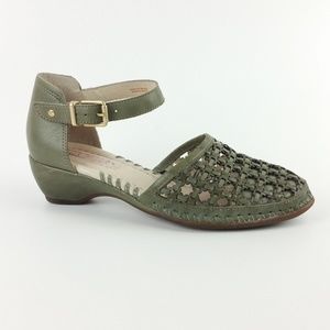 Pikolinos Green Leather Ankle Strap Sandals S4-23